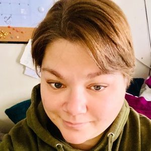 Meet your Posher, Anne